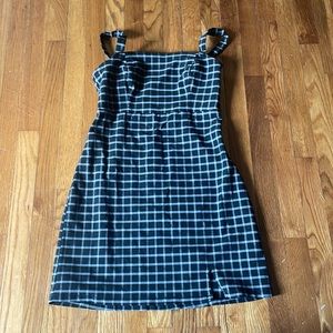 Black and white hollister dress